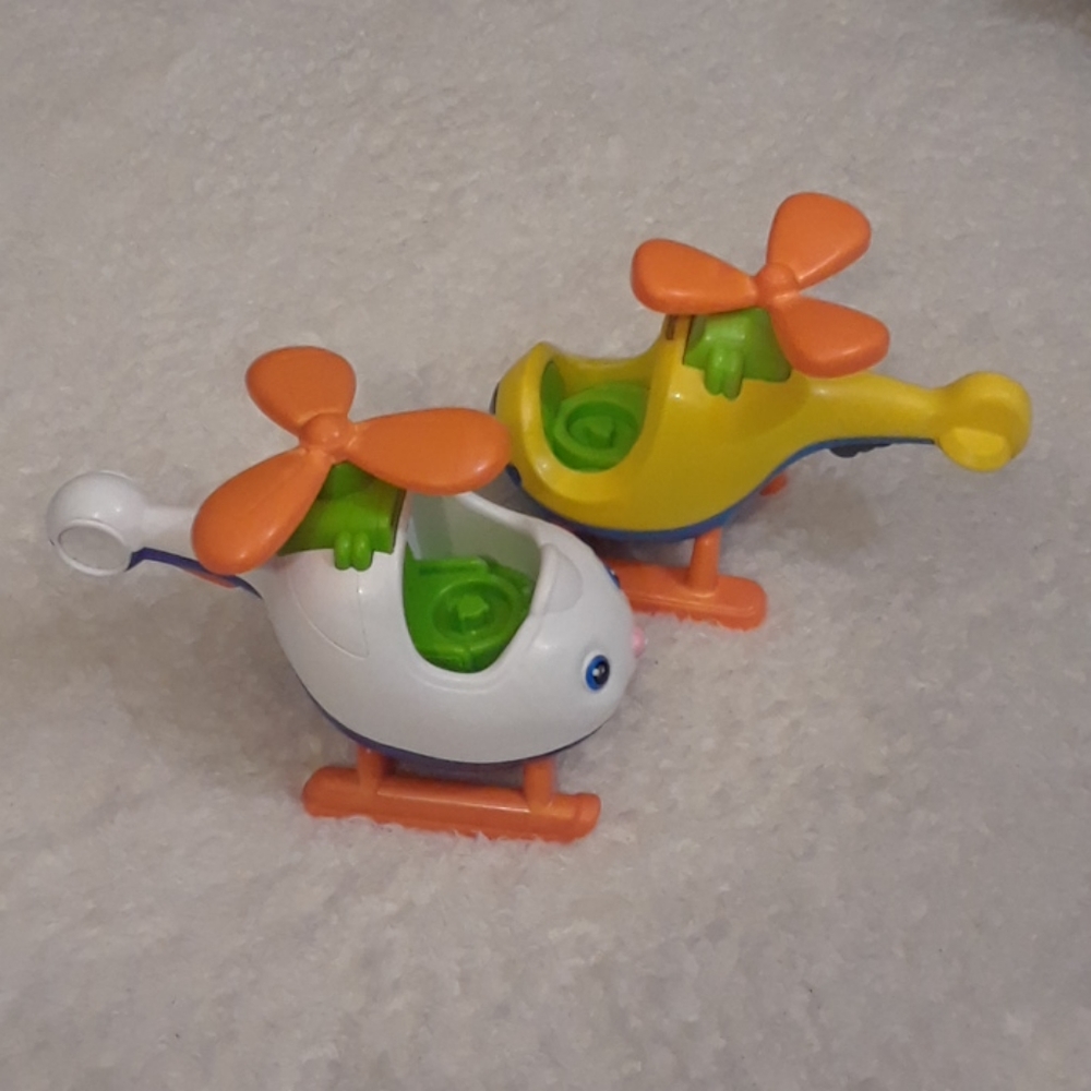 Fisher-Price Little People Spin n Fly - Picture 2 of 16